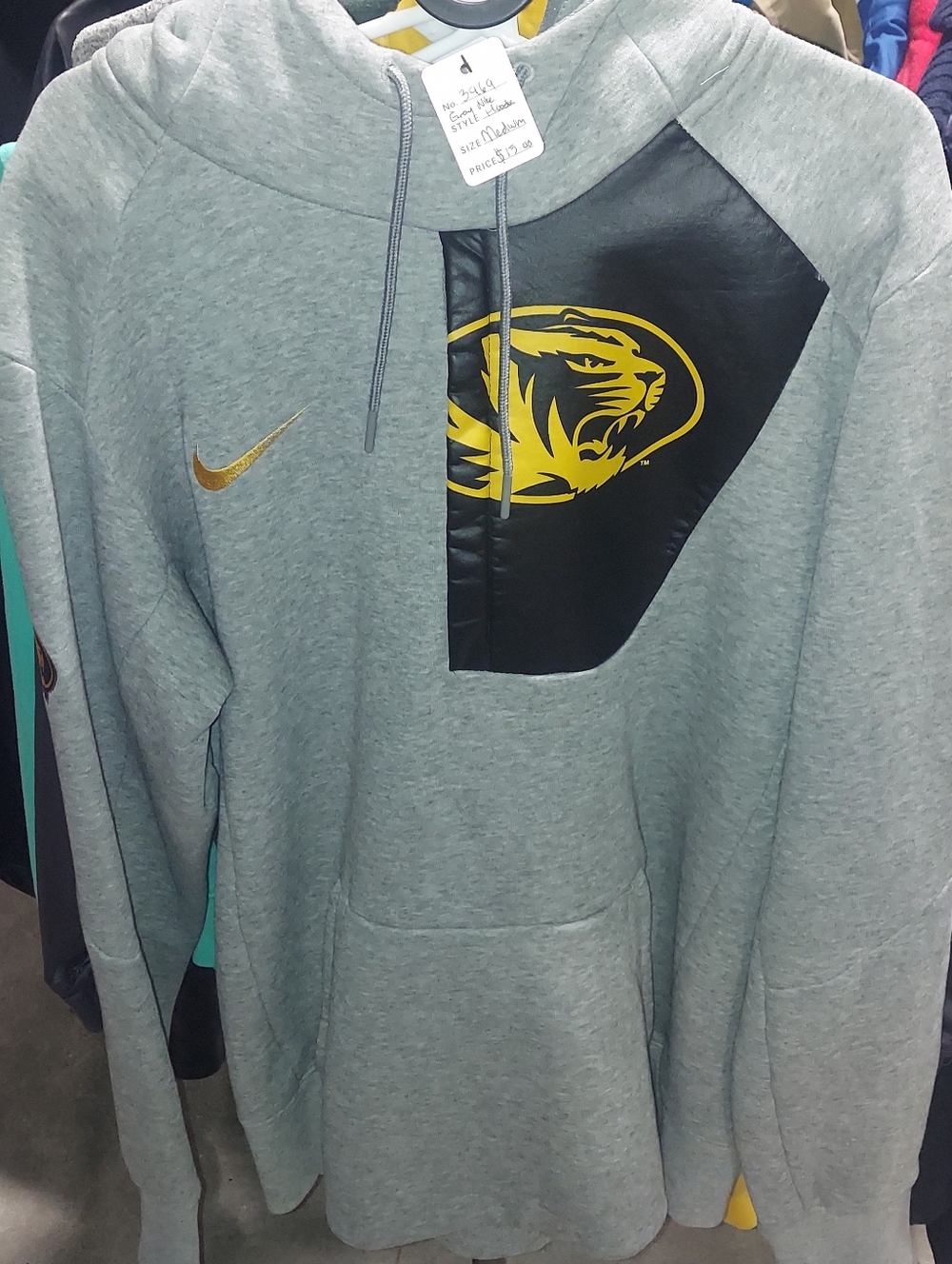 Nike Missouri Tigers Club Fleece hoodie